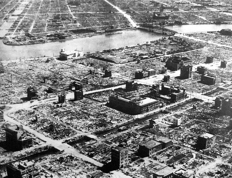 Un quartier de Tokyo après le 10 mars 1945