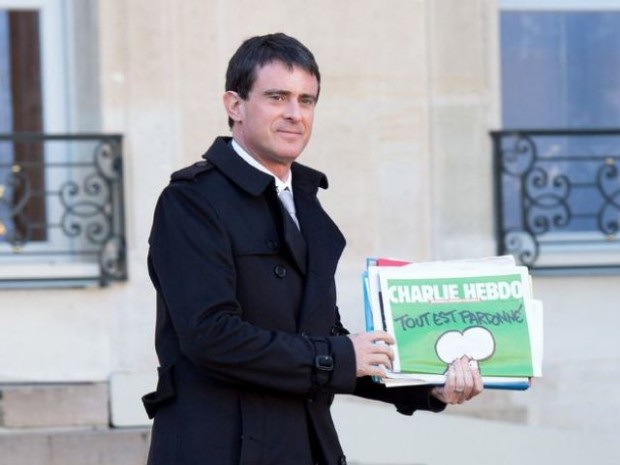 le_premier_ministrefrancaistenantunecopiedujournal