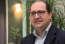 Les 4 Vérités Hebdo - La publication anti bourrage de crâne