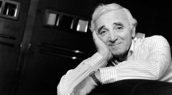 Charles+Aznavour-corps.jpg